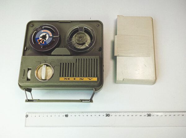 Magnetofon Miny